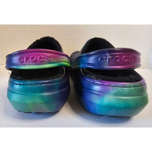 Zuecos Crocs Clásicos Forrados Fuera de Este Mundo Tie Dye Fuzz Forrados Zapatos M12 W14 Foto 3 de 4