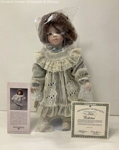 VTG Ashton Drake Galleries - Katrina - Collectible Porcelain Doll IOB