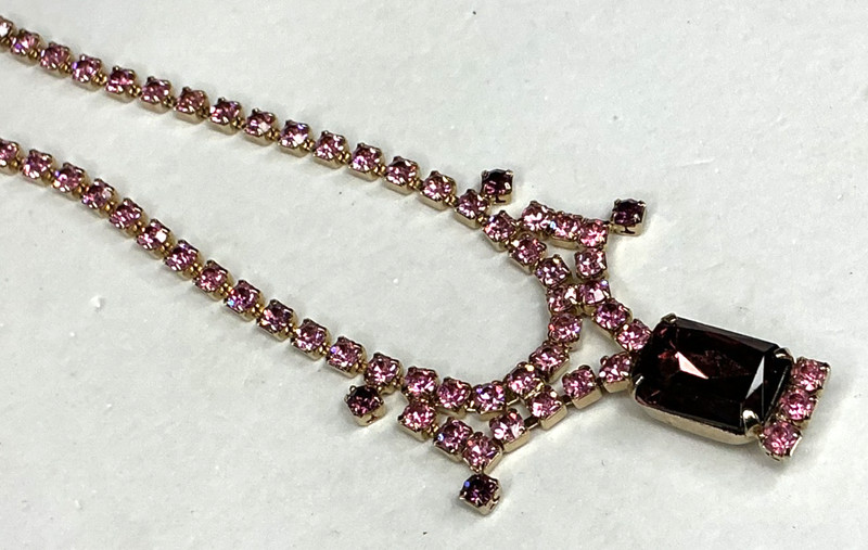 Vintage Goldtone & Pink/Purple Rhinestone Necklace