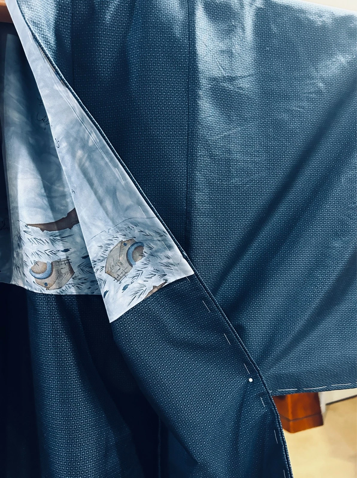 Unused Men s Haori, Pure Silk, deep navy blue, small size, excellent condition. - product detail image 13