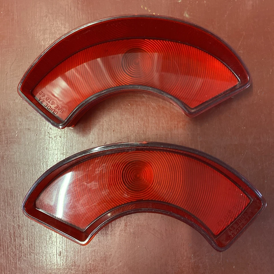 1962 PONTIAC BONNEVILLE STAR CHEIF TAIL LIGHT LENS PAIR LH RH GUIDE 2A OEM - Image 3 of 4