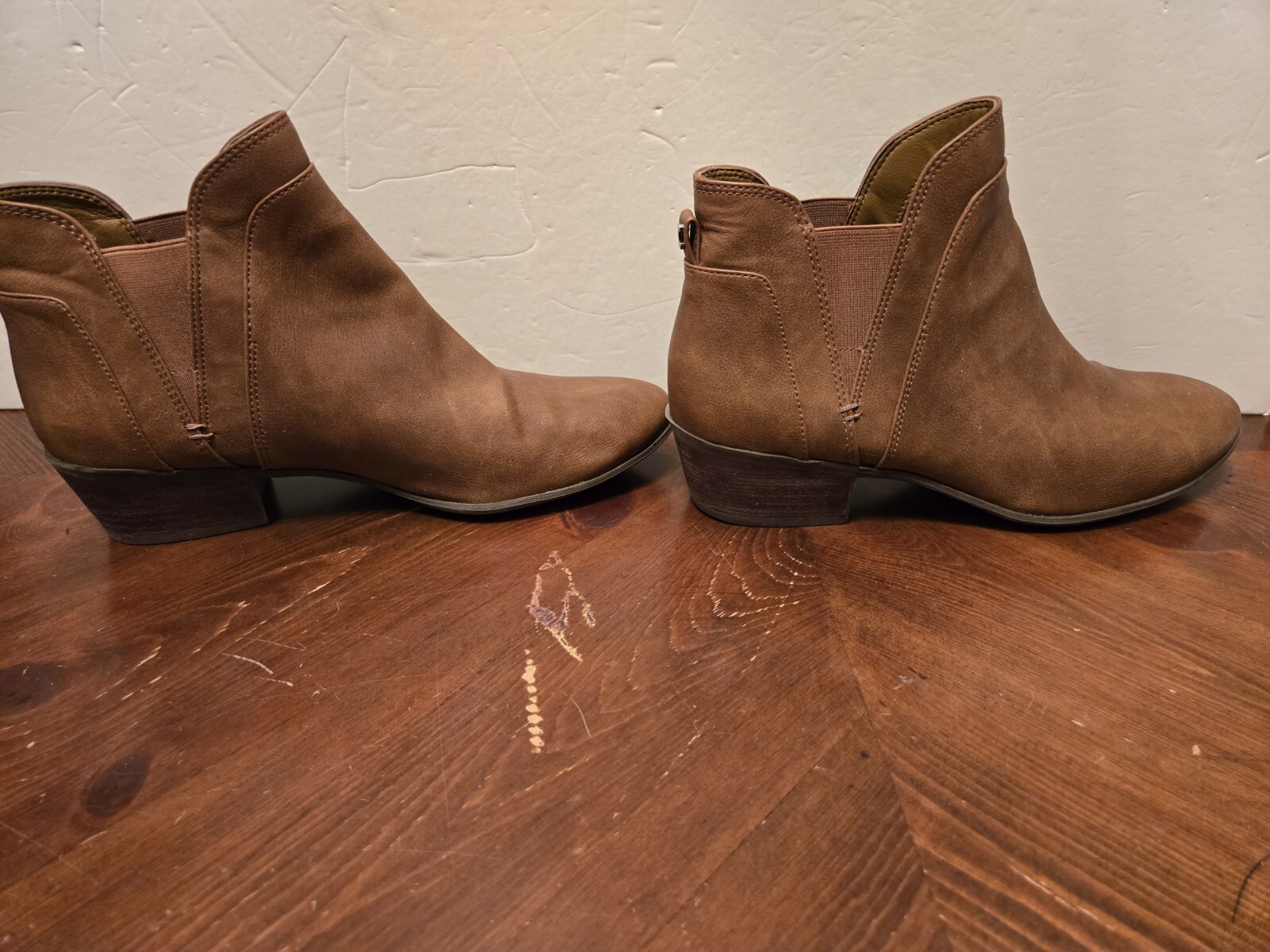 Brown Sam Edelman Circus Ankle Boots for Women Stylish and Comfortable Design