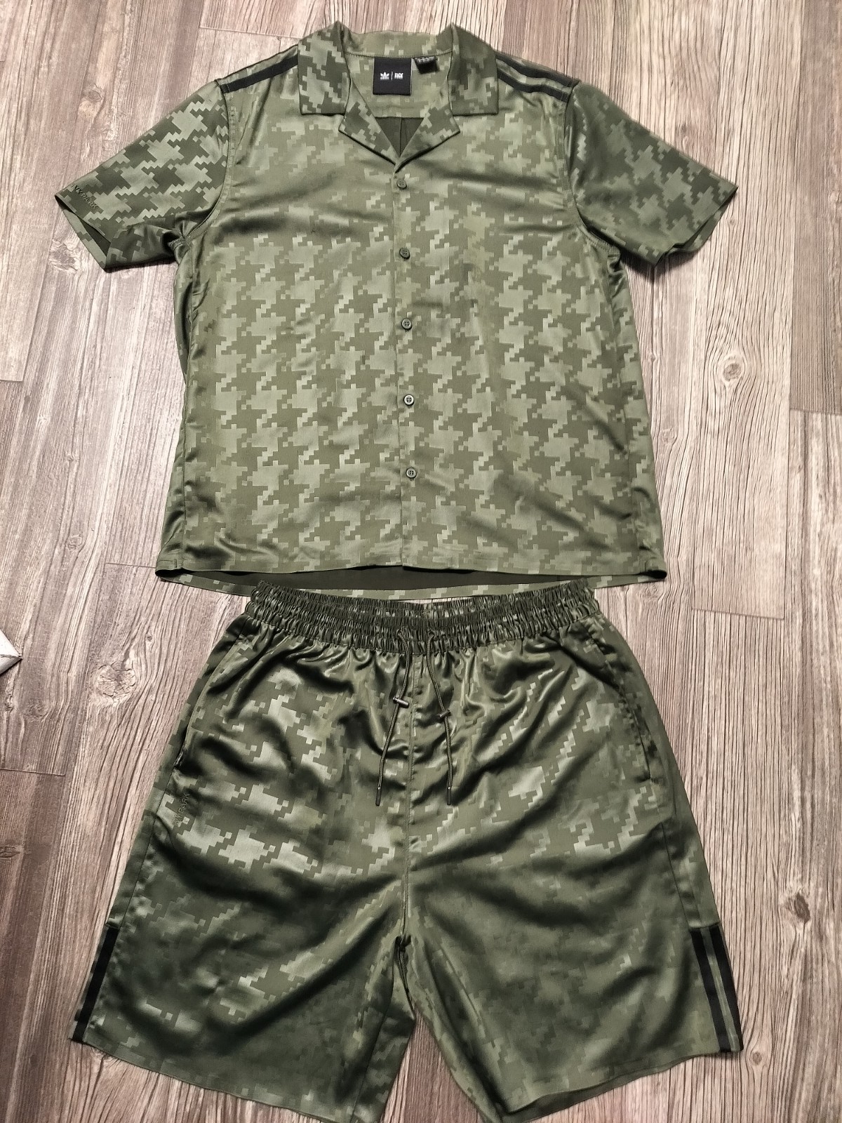 Seller photo, eBay