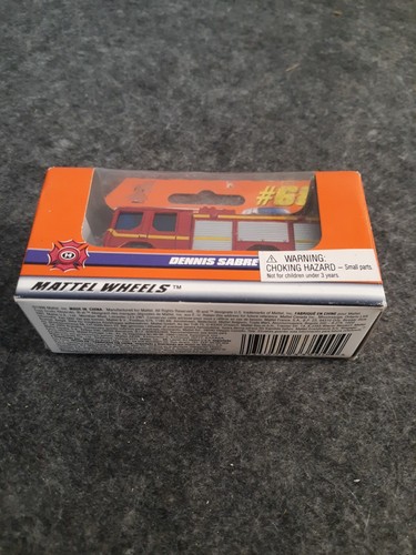 Matchbox #68, Dennis Sabre Fire Truck, 1998 New In Box - Picture 2 of 8