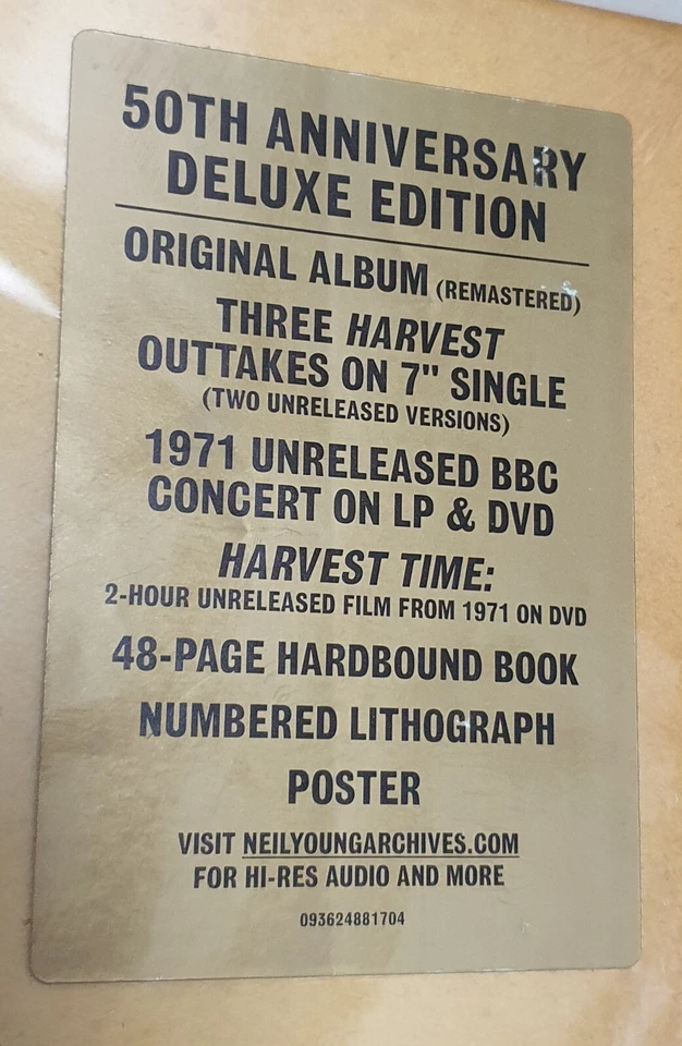 Neil Young – Harvest 50th Anniversary Deluxe Box, ovp, 2x LP, 7"-Single, 2x DVD - Bild 3 von 4