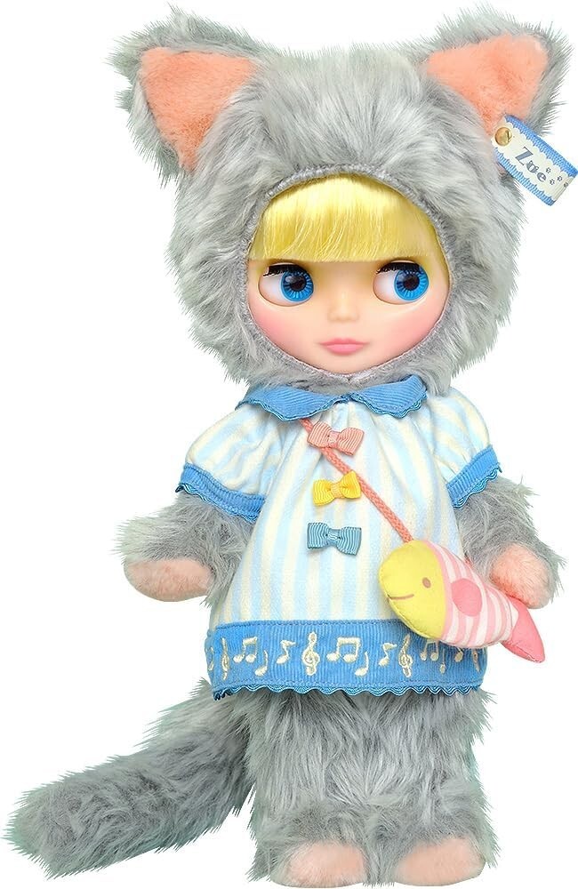 Neo Blythe Zoe and Her Pet Fish Doll Figure CWC Limited Takara