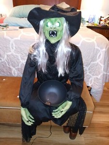 Sitting Scare Witch Production Sample/Prototype? Animatronic Spirit Halloween