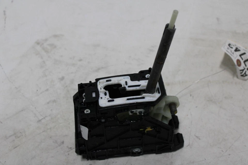 Palanca de cambios de piso HYUNDAI TUCSON 23 Foto 3 de 4