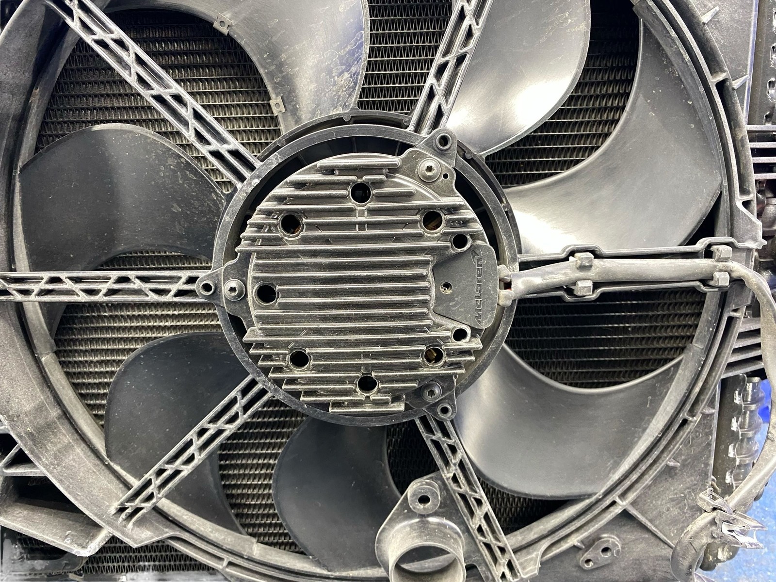 2018-2023 MCLAREN 720S RWD 4.0L REAR LEFT RADIATOR AC CONDENSER FAN CORE PACK