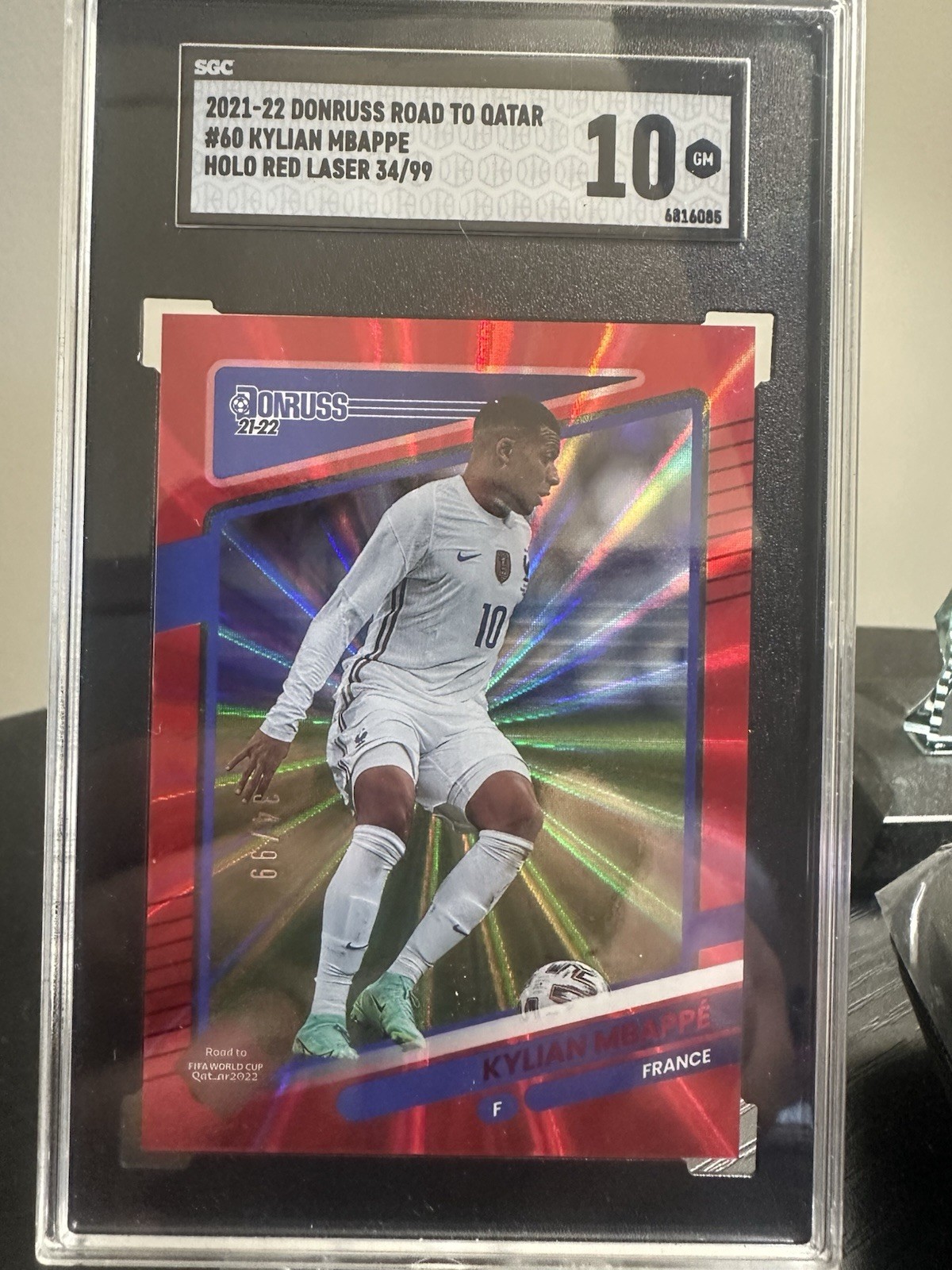 2021-22 Panini Donruss Road to Qatar - Kylian Mbappe #60 Holo Red Laser /99