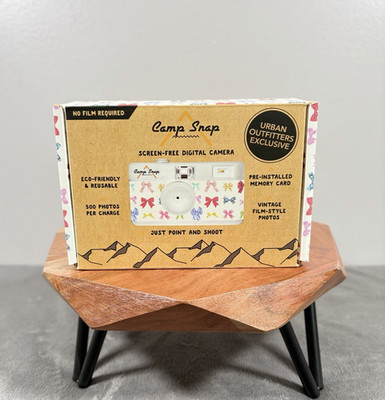 NEW Camp Snap Screen-Free Digital Camera BOWS Urban Outfitters UO Exclusive
