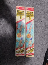 SkyStreak BALSA 2 Propeller Powered Airplanes Soars over 50 Feet Made in USA NOS