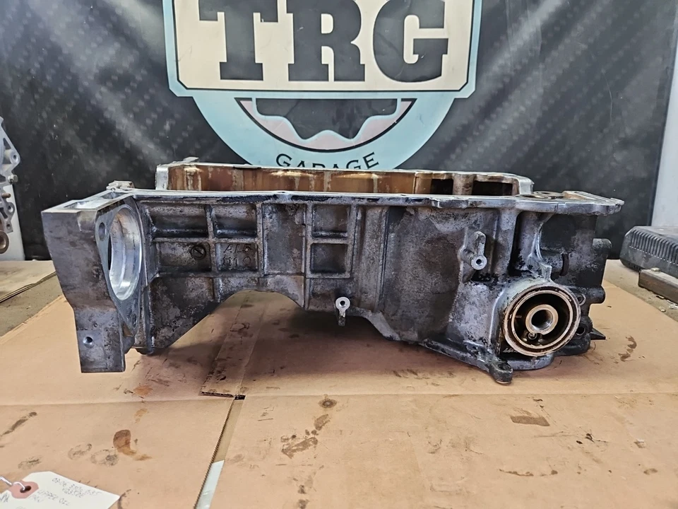 03-06 Infiniti G35 Nissan 350z VQ35DE Conjunto de cárter de aceite superior 11110-CD001 Foto 3 de 4