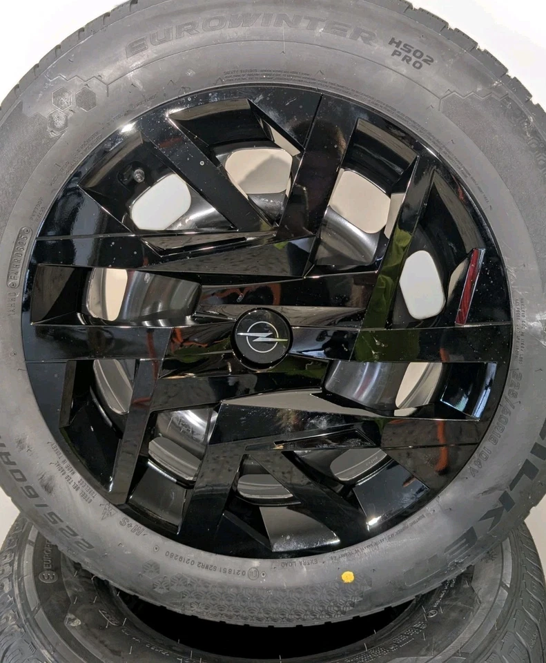 Winterkomplettrad-Satz Opel Grandland MHEV 225-60R18 104V Falken Winterräder 117 - Bild 2 von 4