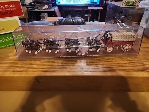 Ertl Budweiser Clydesdale Eight-Horse Hitch Display, Vguc
