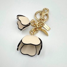 COACH Keychain Tea Rose Bag Charm Key Ring Ivory Leather Accessory Excellent