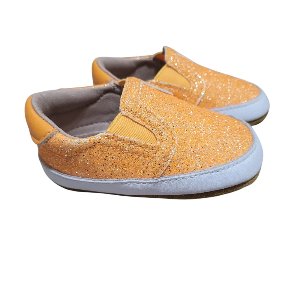 A Bear Co Niño Pequeño Talla 3 IMPERFECTO Naranja Suave Brillo Toboganes Planos Foto 4 de 4