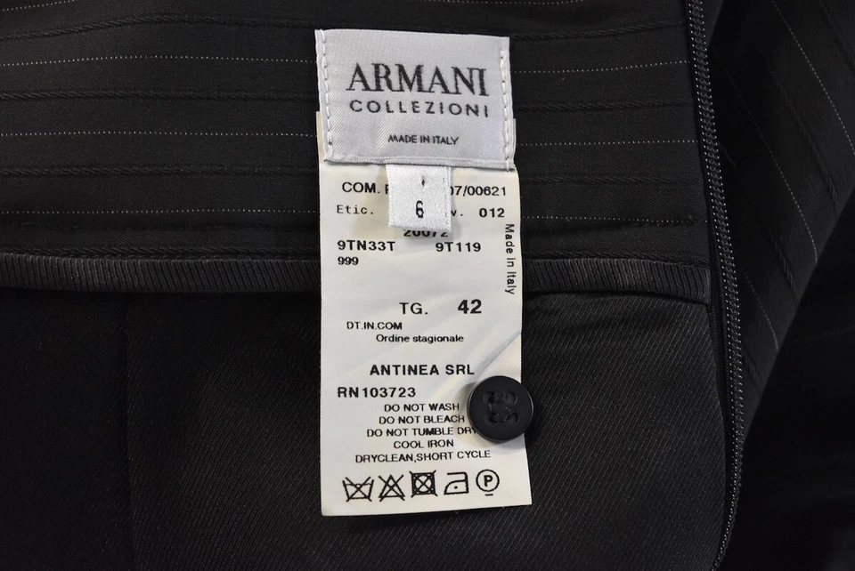 Saia Armani Collezioni tamanho 6 preta marfim listrada linha A abaixo do joelho carreira - Imagem 4 de 4