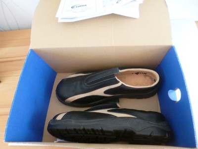 nike schlappen mit reißverschluss