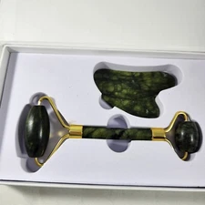 Green Jade Gua Sha & Facial Roller Kit Cocollure