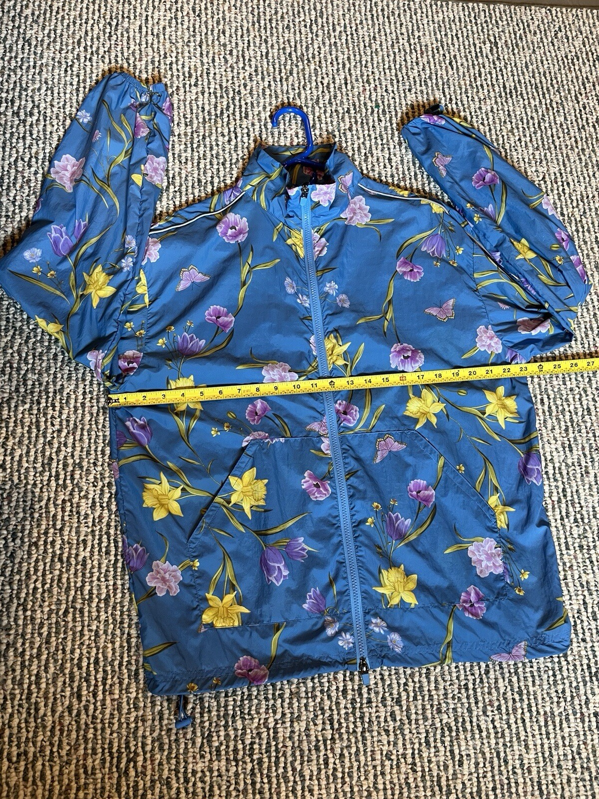 Fabletics Medium Oversized Flyweight Windbreaker … - image 7