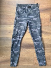 Athleta Ultimate Camo 7/8 Tight sz XS