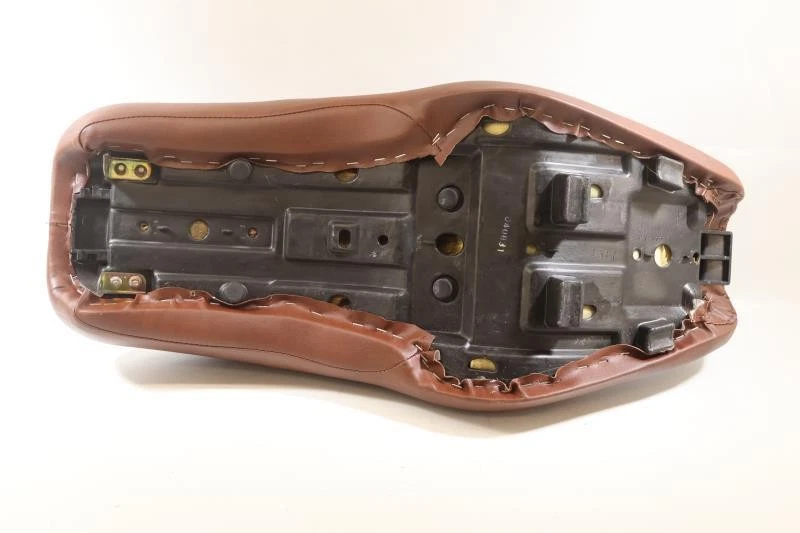 Selle KAWASAKI 1500 VULCAN 1988 à 1992 - Photo 2/4