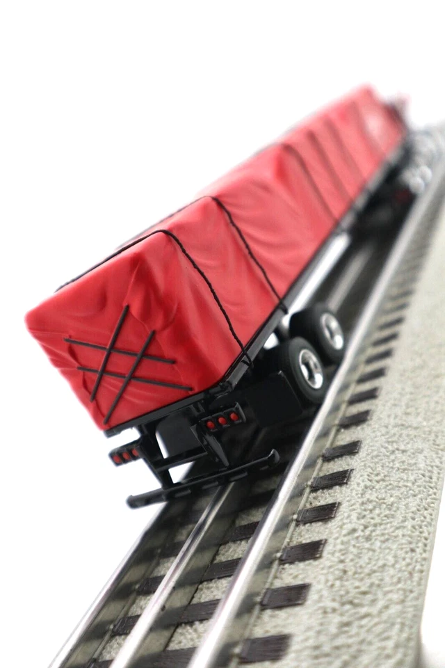 SpecCast 1:43 - Peterbilt Truck and Trailer - Red, C-8 LN - Image 4 of 4