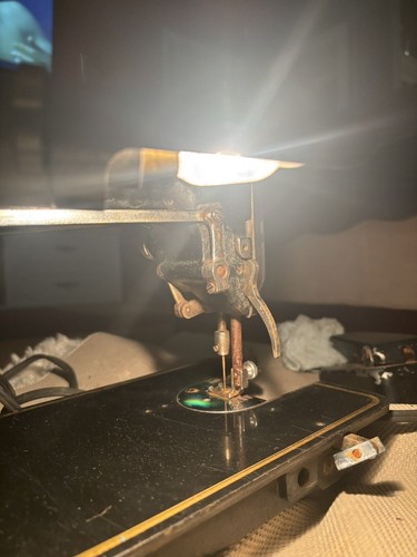 MINERVA 232 VINTAGE SEWING MACHINE TABLE W/FOOT PEDAL - Picture 3 of 16
