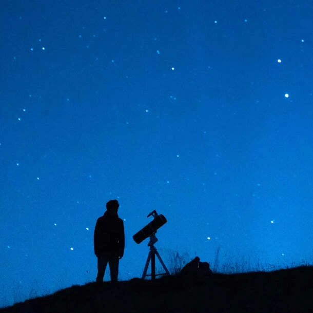 Barska 700X76mm 525 Power Starwatcher Reflector Red Dot Telescope w/ Tripod Kit - Image 3 of 4