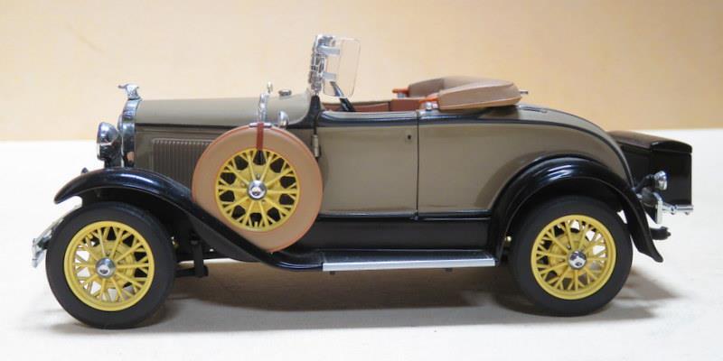Danbury Mint 1931 Ford Model A Roadster Diecast 1:24 Scale Car | eBay