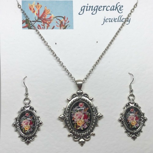 Juego de Collares Cameo Negro PLATA BOTÁNICA PL MONTAJES Estilo VICTORIANO RAMO ROSA - Imagen 3 de 10