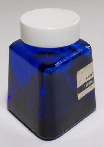 Lot of 2 Vintage Parker Ink Bottles 1 Cobalt Blue 1 Clear Both with Lids - Picture 5 of 11