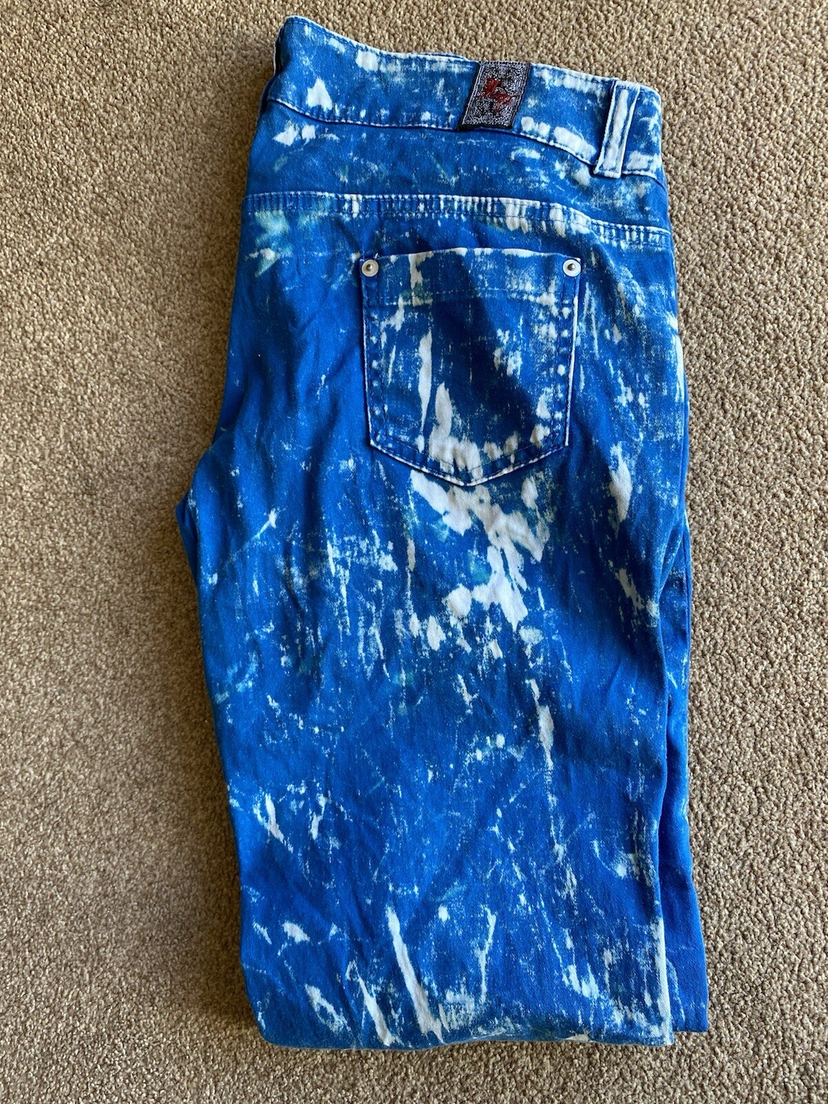 Picture 4 of 6