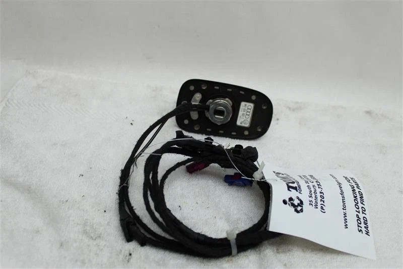 Used Antenna fits: 2011 Audi A4  Grade A Foto 2 de 4