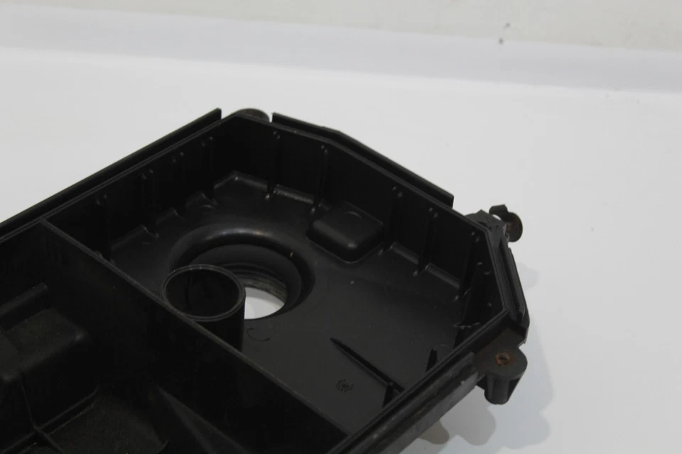 Filtro de aire VW Escarabajo Convertible 9C 1.4 CGA Caja de aire Sección inferior Base inferior Foto 2 de 4