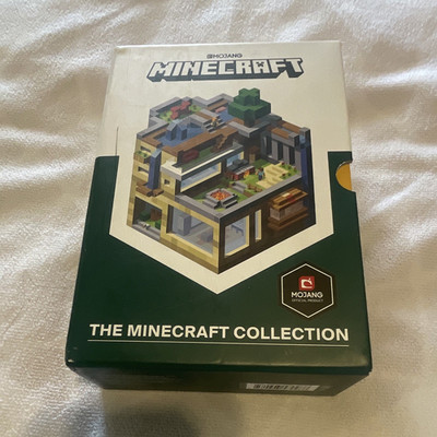 The Minecraft Collection Box Set Study Guide (2020) Mojang, 672 Pages