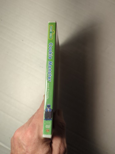 Sesame Street: Cookie Monster and Friends - DVD - NEW SEALED - Picture 4 of 5