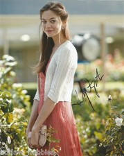 Analeigh Tipton Autographed Signed 8x10 Photo COA