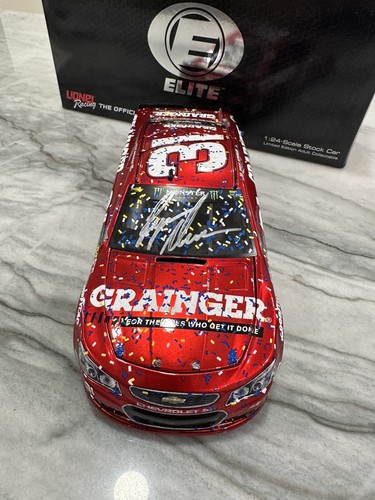 Ryan Newman DUAL AUTOGRAPHED 2017 Phoenix Raced Win Grainger ELITE Liquid Color - Picture 3 of 8