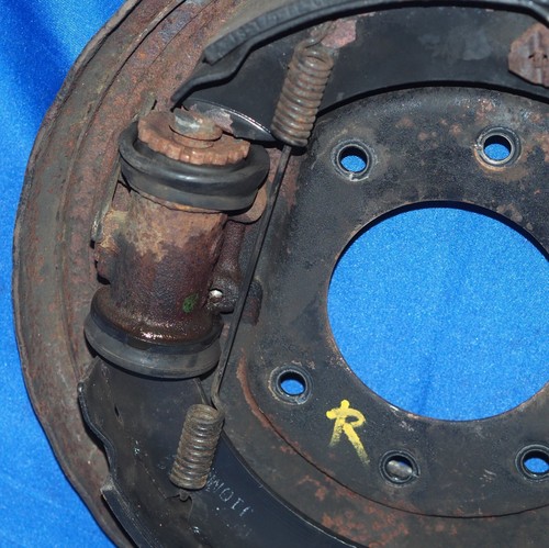 1969-1980 Toyota Land Cruiser FJ Rear Right Axle Backing Plate OEM W/Warranty - Picture 3 of 10