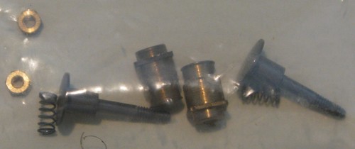 Slater's OO 4mm 4909 Pair LNER/SR Stepped Sprung Parallel Metal Loco Buffers - Picture 2 of 2