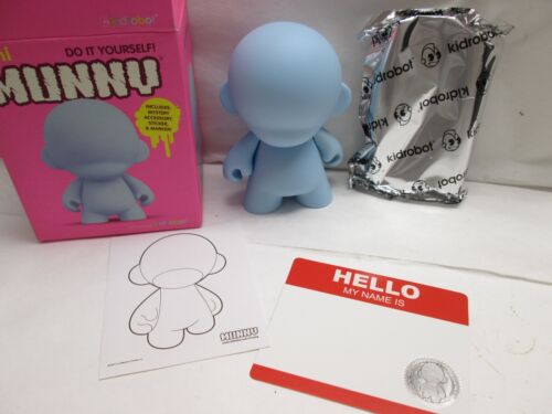 Kidrobot 4" Mini MUNNY BLUE DIY Rare undisplay do it yourself dunny - Picture 1 of 10