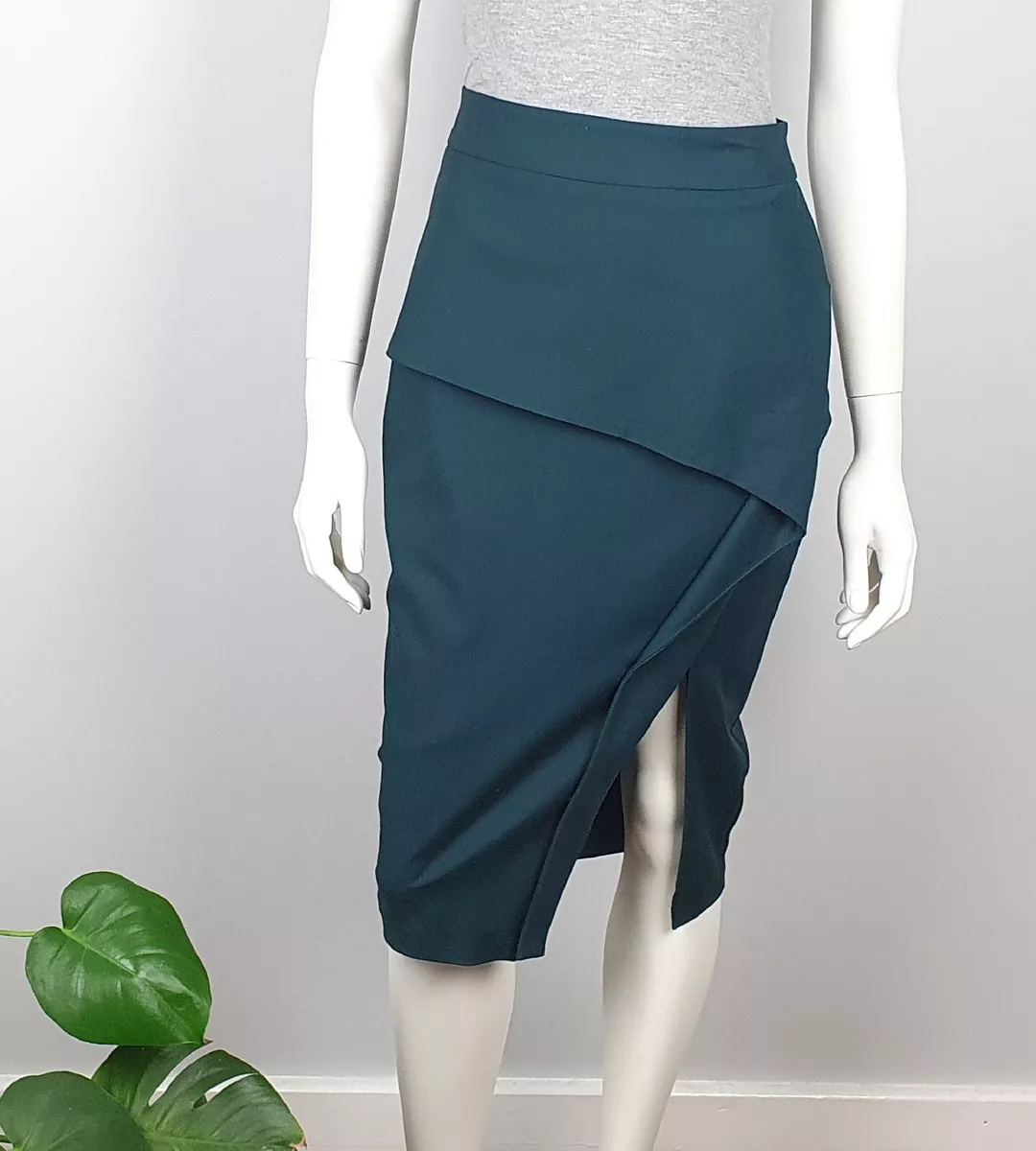 Green pencil top skirt with ruffle