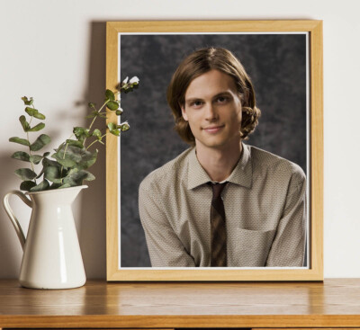 Criminal Minds Matthew Gray Gubler: 10''x8'' professionelles Foto