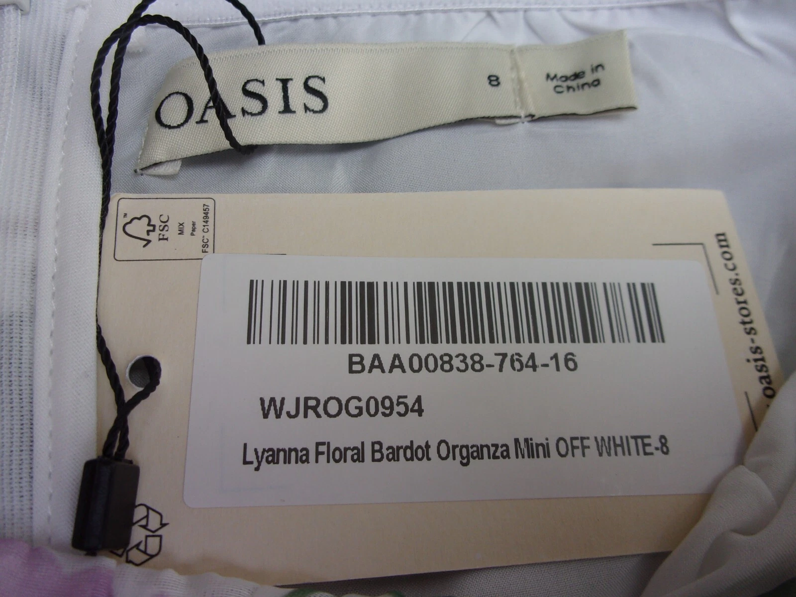 OFF WHITE Nuovo mini abito Oasis Off White Lyanna floreale organza Bardot taglia: UK 8 PREZZO AL PUBBLICO: £ 89