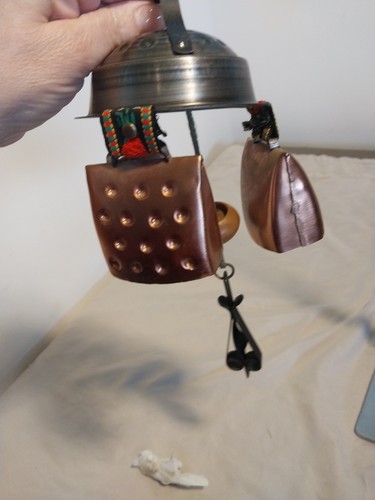 Vintage Hanging Copper Cowbells Wind Chime Door Bell Chime With Soothing Sounds - 第 4/5 張圖片