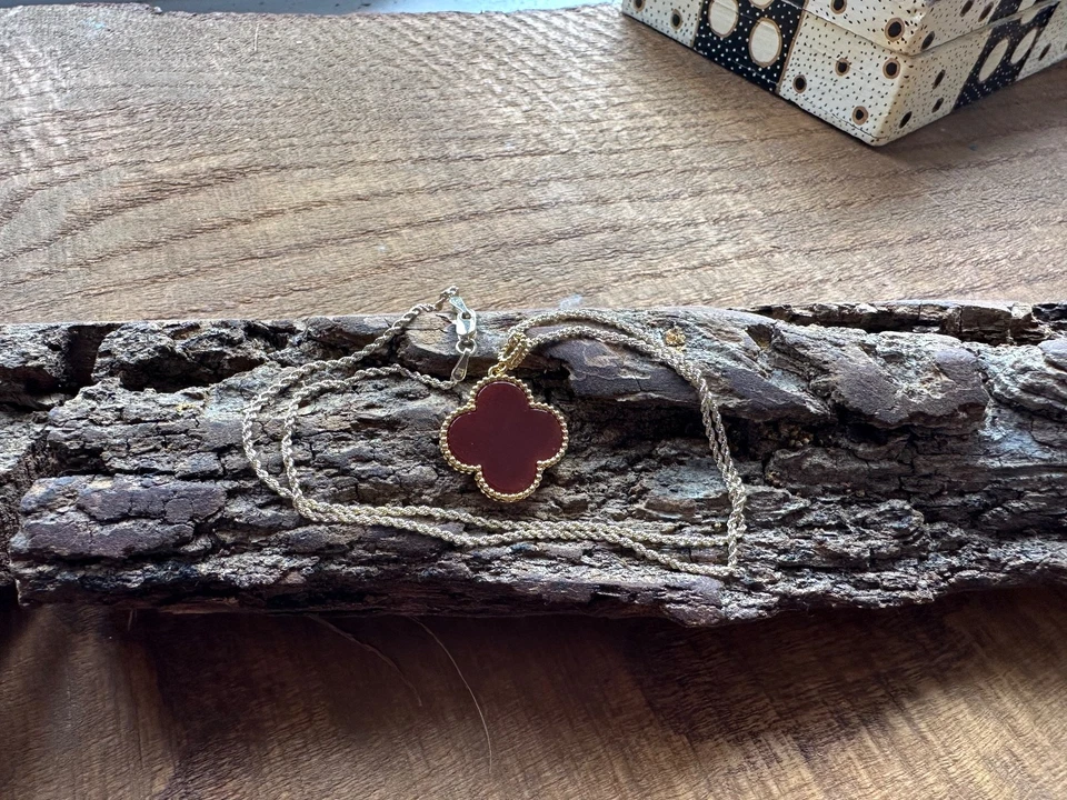 Collar colgante trébol amuleto de la suerte de oro macizo de 18 quilates con cadena de cuerda de 18" para mujer Foto 4 de 4