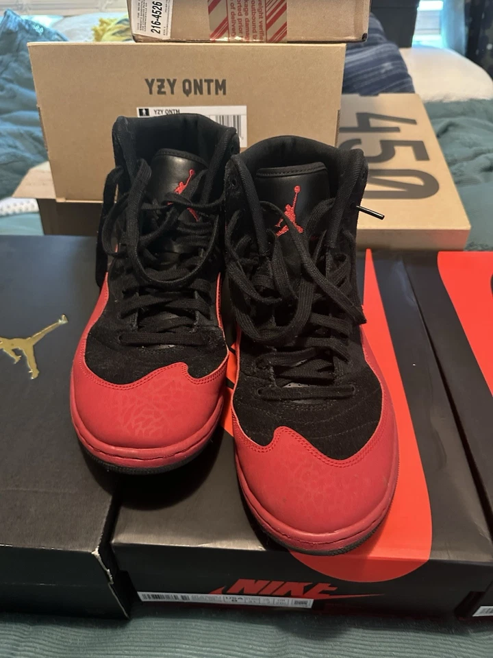 Nike Jordan KO 23 Talla 12 (AR4493-006) Hombre Negro/Gimnasio Rojo-Negro Foto 2 de 4