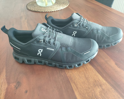 On Cloud Herren Laufschuhe Sneaker Schwarz EU 45 atmungsaktiv  Top Wie Neu